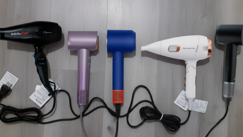 Быстрая сушка и здоровые волосы: как выбрать лучший фен в 2025 году