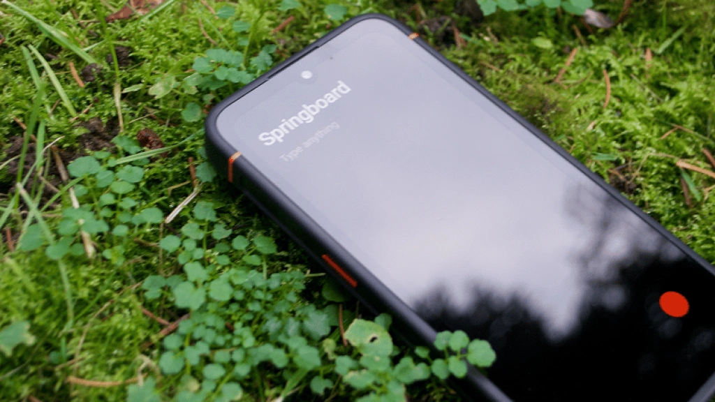 Вышел новый смартфон с двумя ОС — нам теперь не нужны ни Android, ни Google