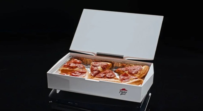 Важно и срочно: Pizza Hut научила PS5 разогревать пиццу!