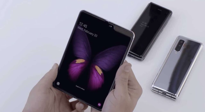 Galaxy Fold исправляет ошибки и готовит новую модель