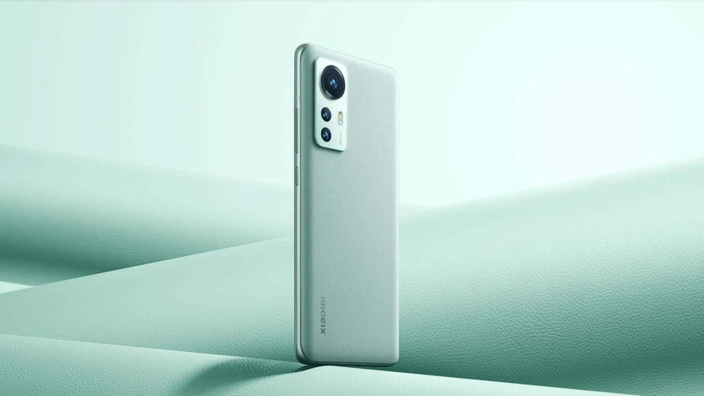 Xiaomi 13 и Xiaomi 13 Pro только показали на заводе, а мы уже знаем о них очень многое