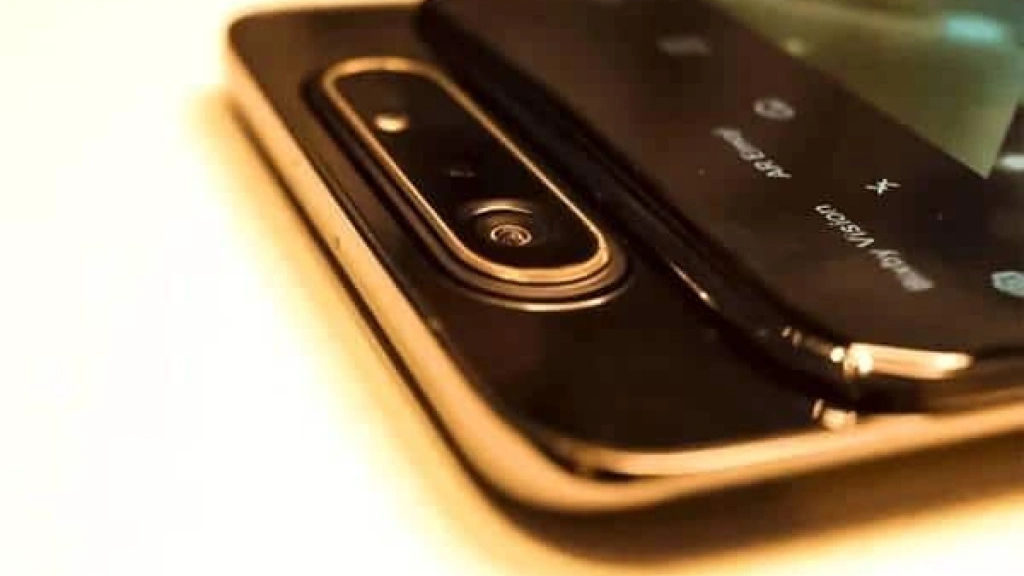 Samsung Galaxy А80 — Первый в мире смартфон с вращающейся камерой