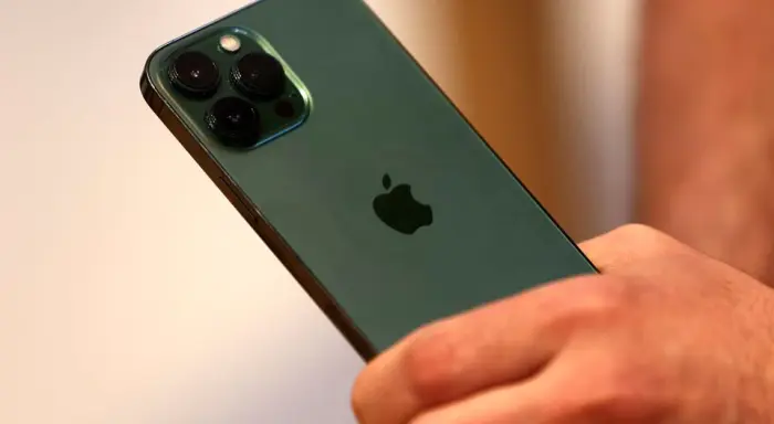 Apple судится с целой страной из-за зарядки для iPhone