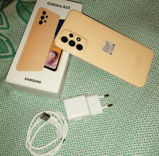 Фото смартфона Samsung Galaxy A23