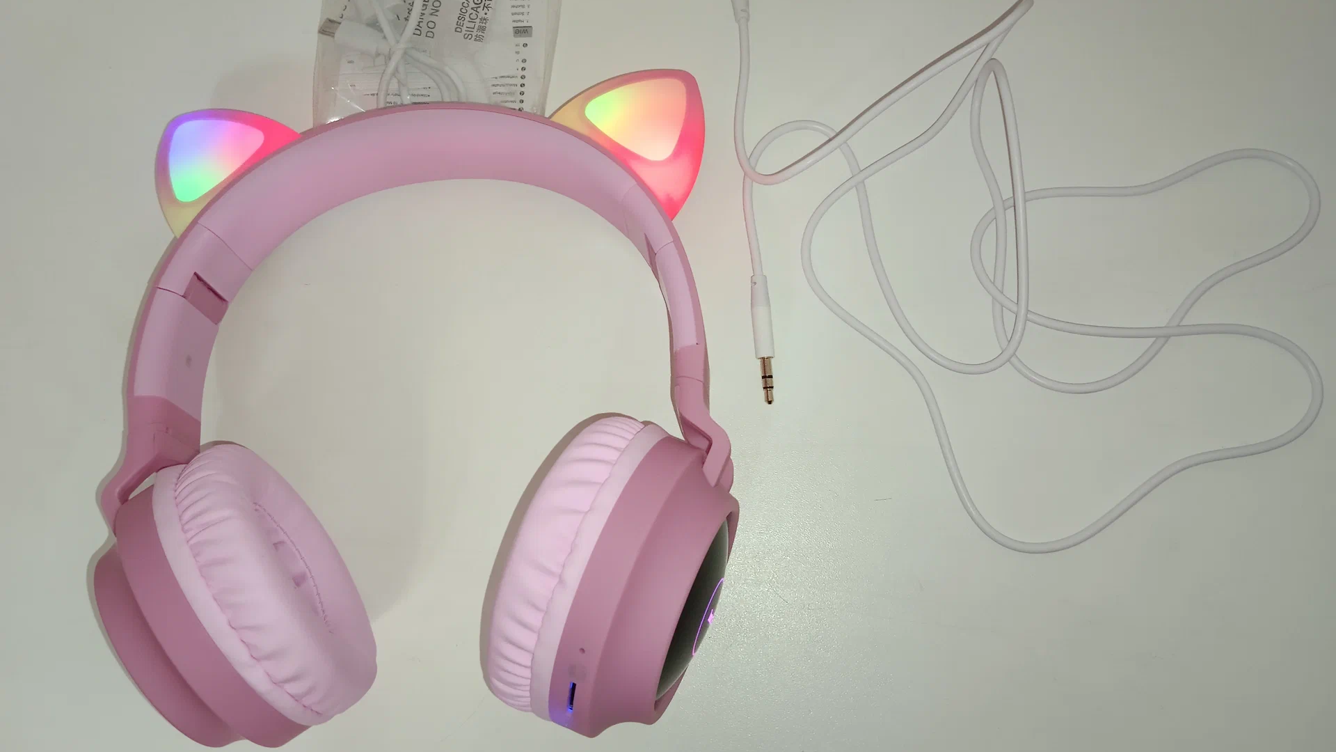 фото из отзыва на Беспроводные наушники Hoco W27 Cat ear