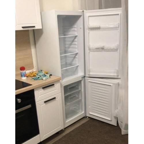Фото узкого холодильника MAUNFELD MFF170W