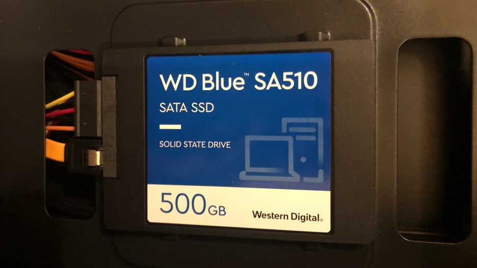 Фото SSD накопителя Western Digital WD Blue SATA 500 GB