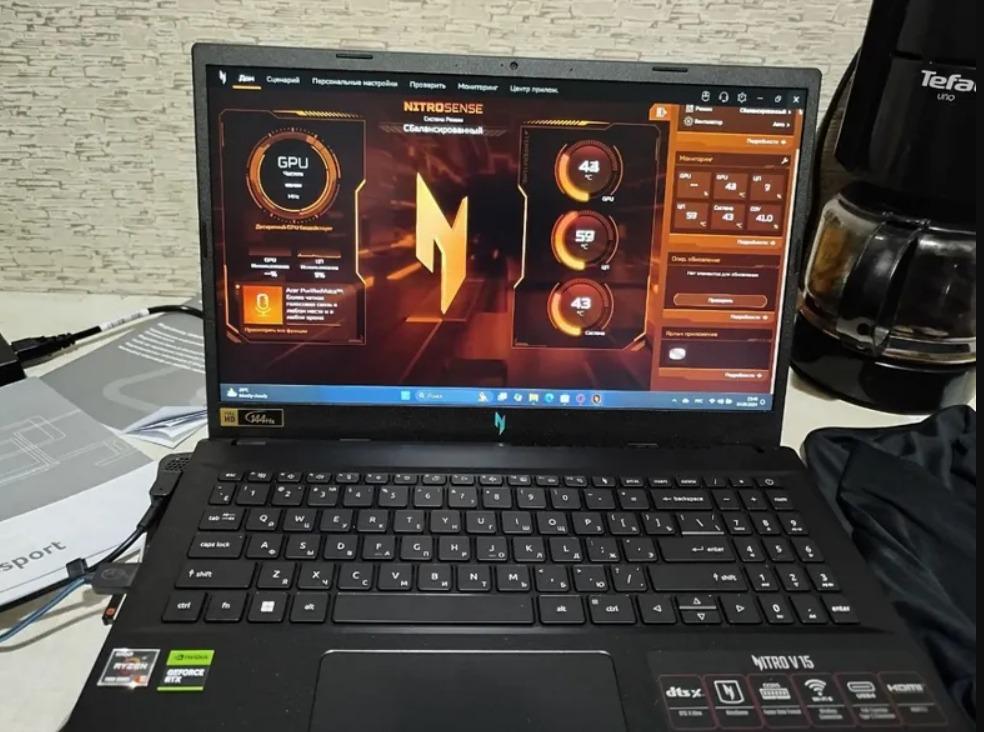 Фото ноутбука Acer Nitro V15