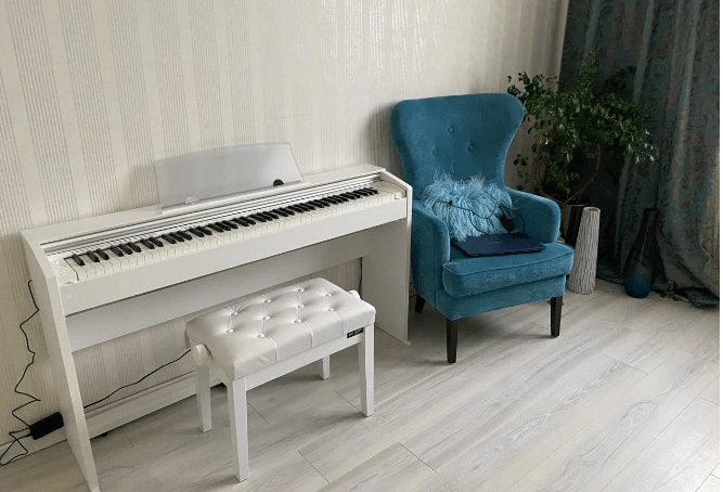 Фото цифрового пианино CASIO PX-770BKC2