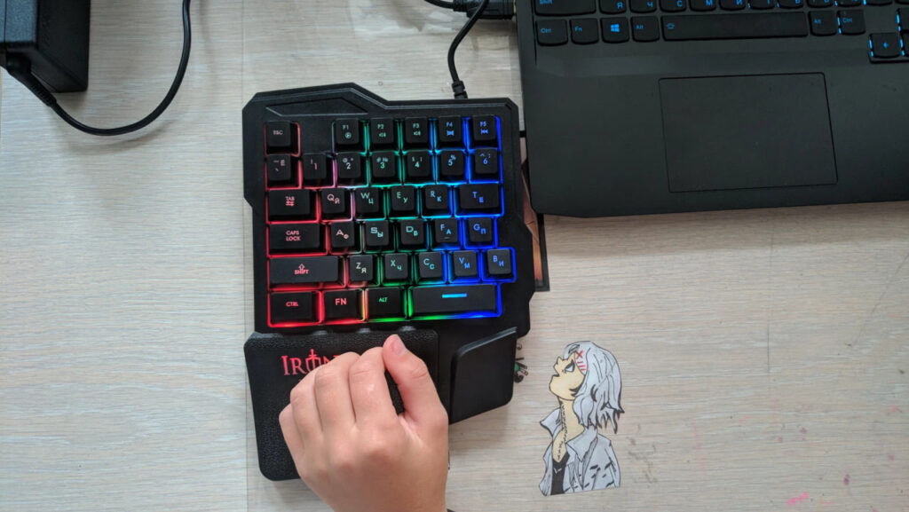Фото игрового кейпада Oklick 701G