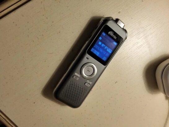 Лучшие диктофоны — рейтинг топа 2025