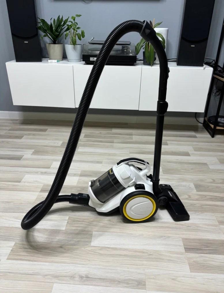 Фото пылесоса Karcher VC 3