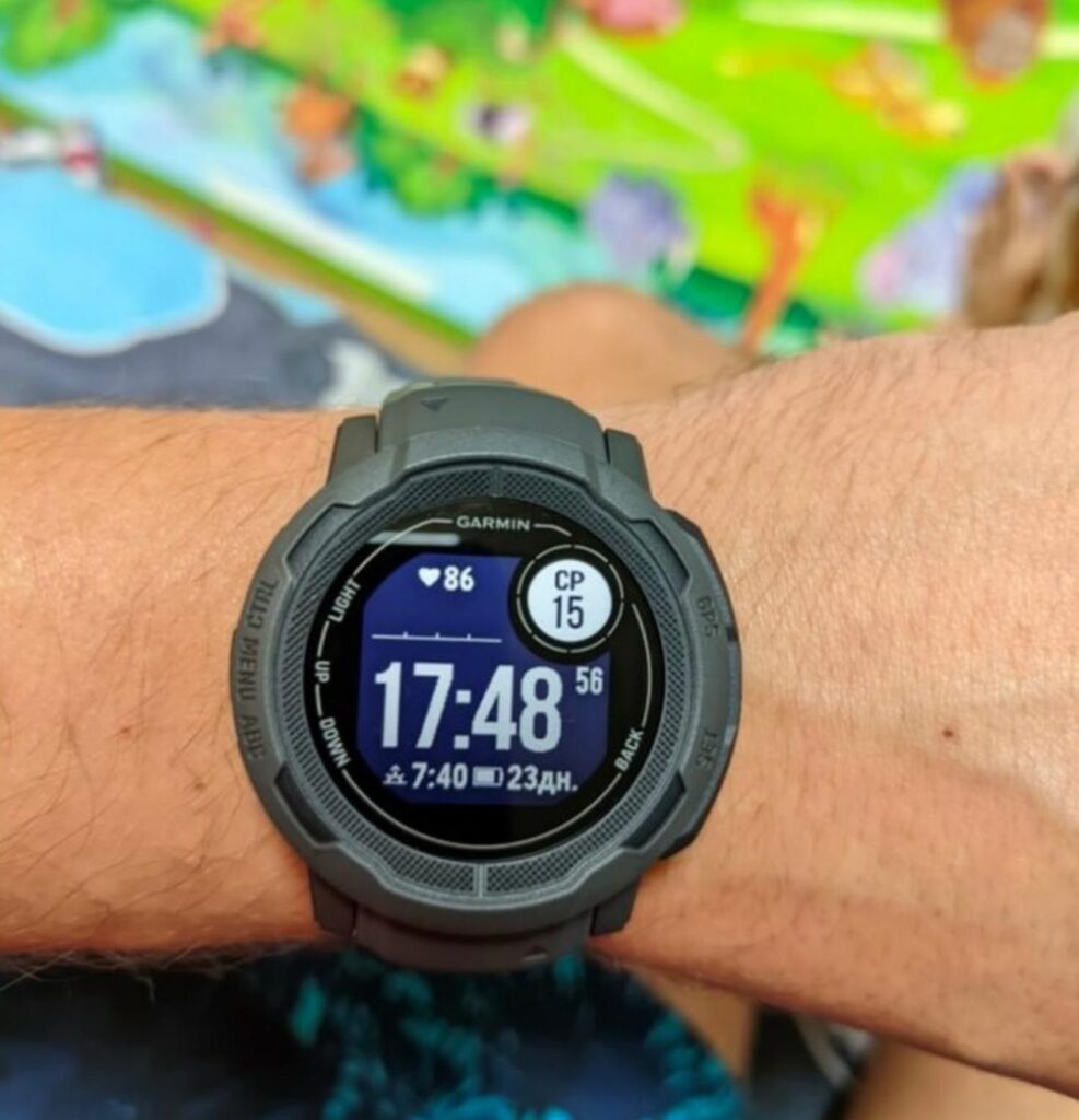 Фото GPS-трекера Garmin Instinct 2