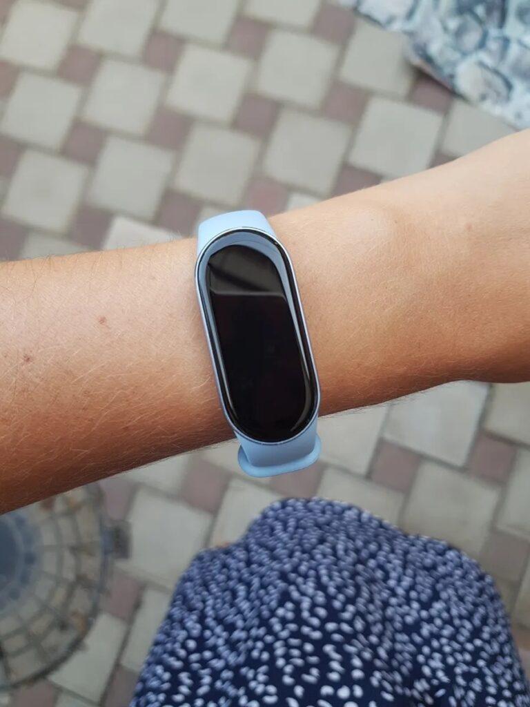 Фото фитнес-браслета Xiaomi Smart Band 9