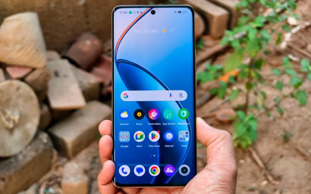 Фото смартфона Realme 12 Pro