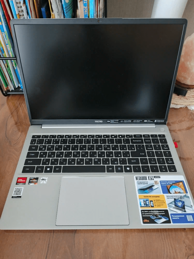Фото ноутбука TECNO Megabook K16S
