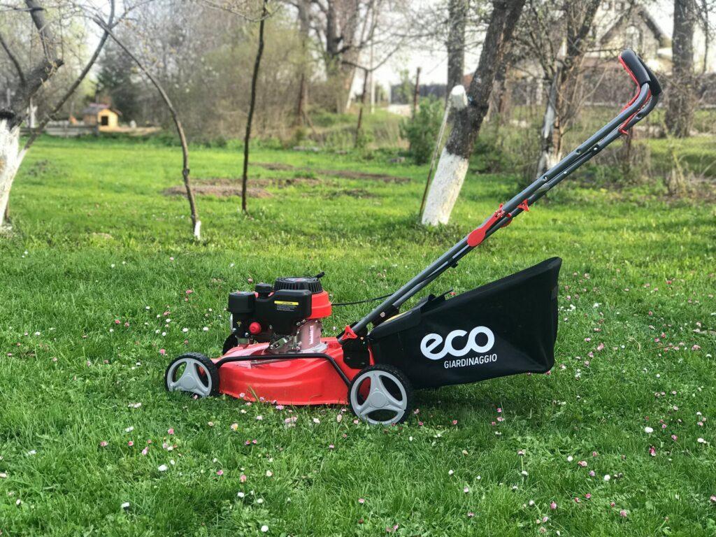 Фото газонокосилки ECO LG-633