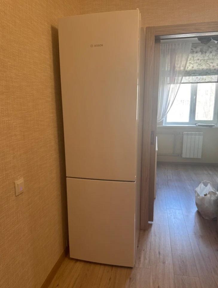 Фото холодильника Bosch KGV39VW316