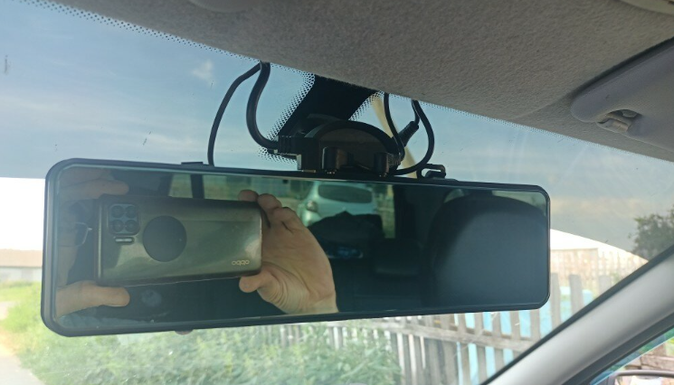 Фото видеорегистратора-зеркала Onlooker S6 Wi-Fi