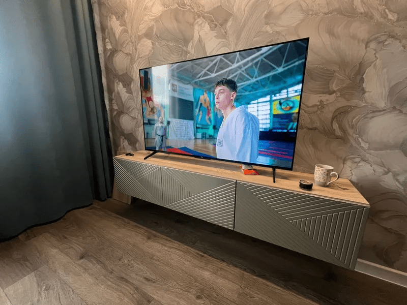 Фото телевизора TCL 55" T6C