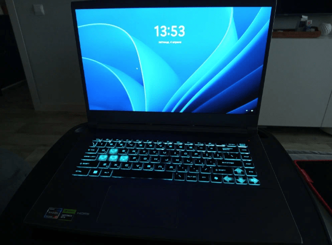 Фото ноутбука MSI Thin A15