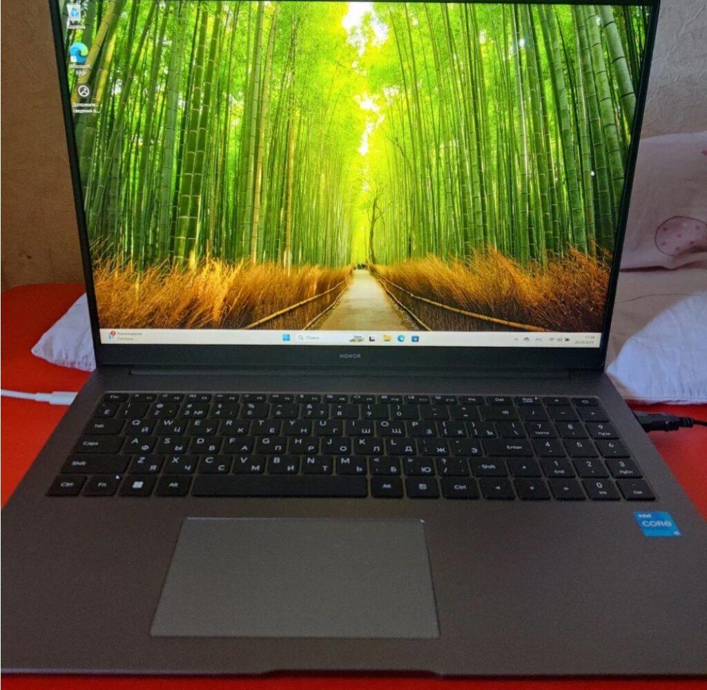 Фото ноутбука HONOR MagicBook X 16
