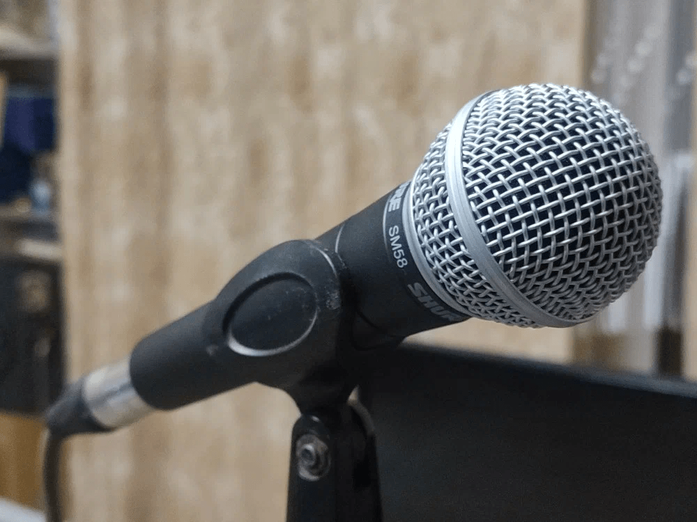 Фото микрофона Shure SM58-LCE