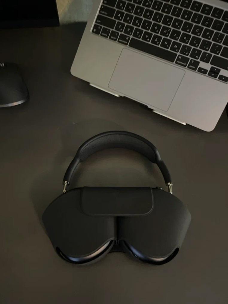 Фото наушников Apple AirPods Max