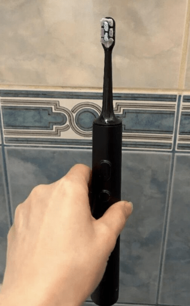 Фото электрической звуковой зубной щетки Xiaomi MiJia Т700