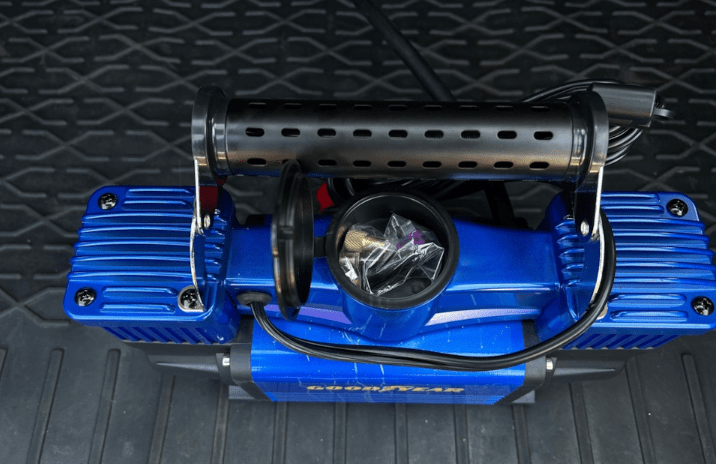 Фото автомобильного компрессора Goodyear GY-80L