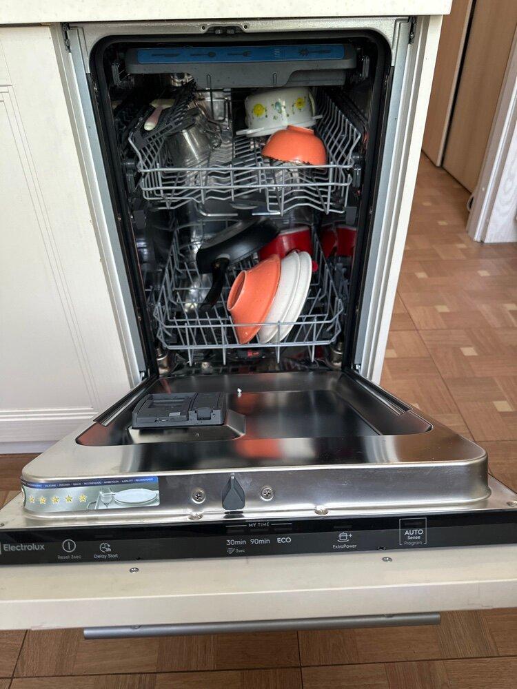 Фото посудомоечной машины Electrolux EEA23200L
