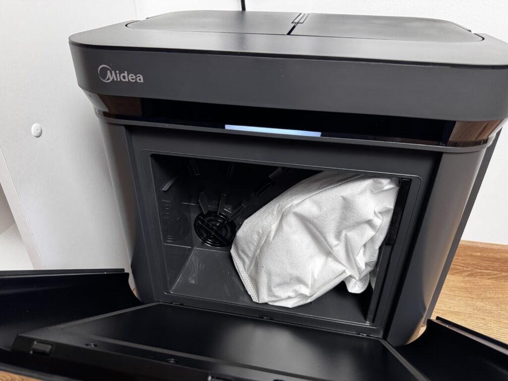 Фото отсека для мешка в пылесосе Midea V15 Pro Ultra
