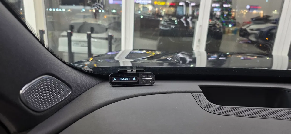 Фото радар-детектора SilverStone F1 R-BOT PRO