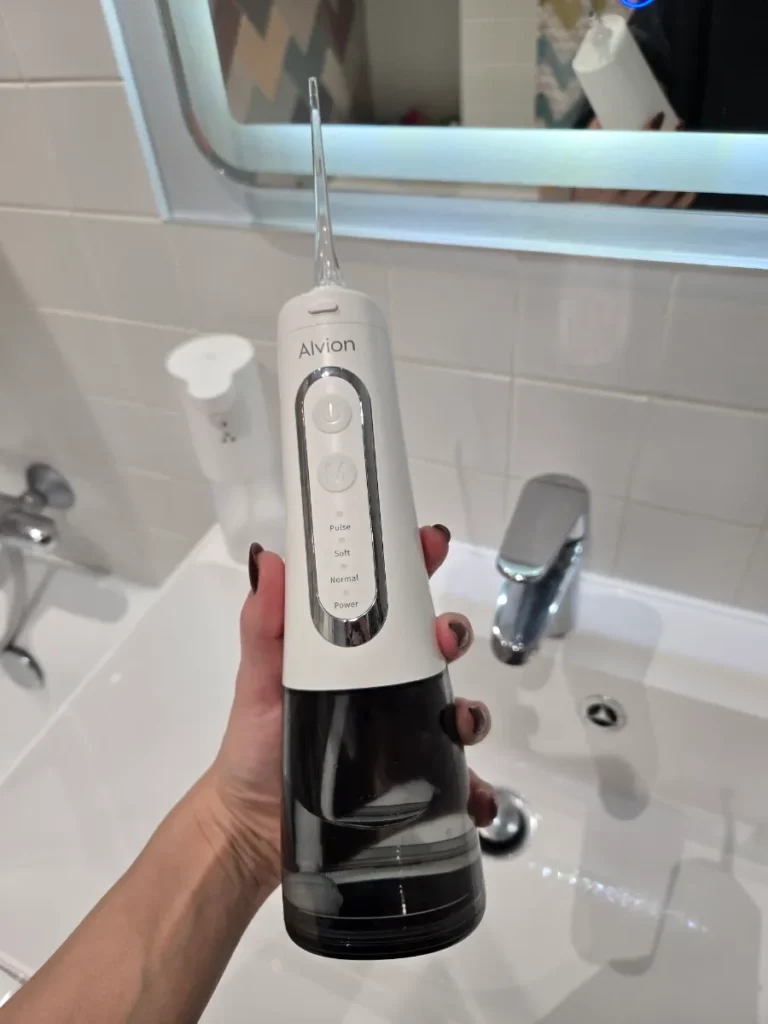 Фото ирригатора Aid Alvion