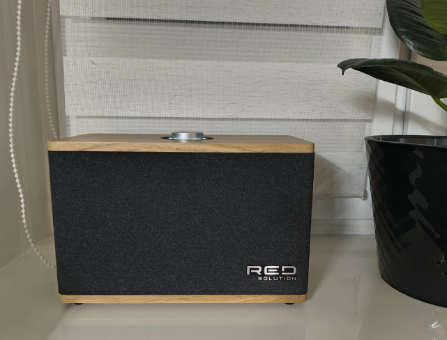 Фото портативной колонки RED SOLUTION Music BSH215