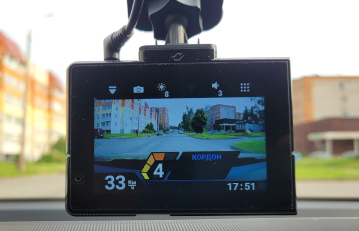 Фото комбоустройства Neoline X-COP ROADMASTER