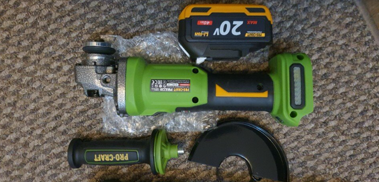 Фото аккумуляторной болгарки Pro-Craft Professional PWA216