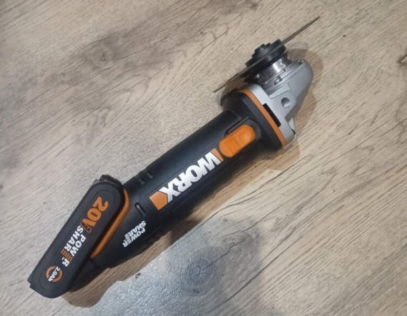 Фото аккумуляторной болгарки WORX WX800.9
