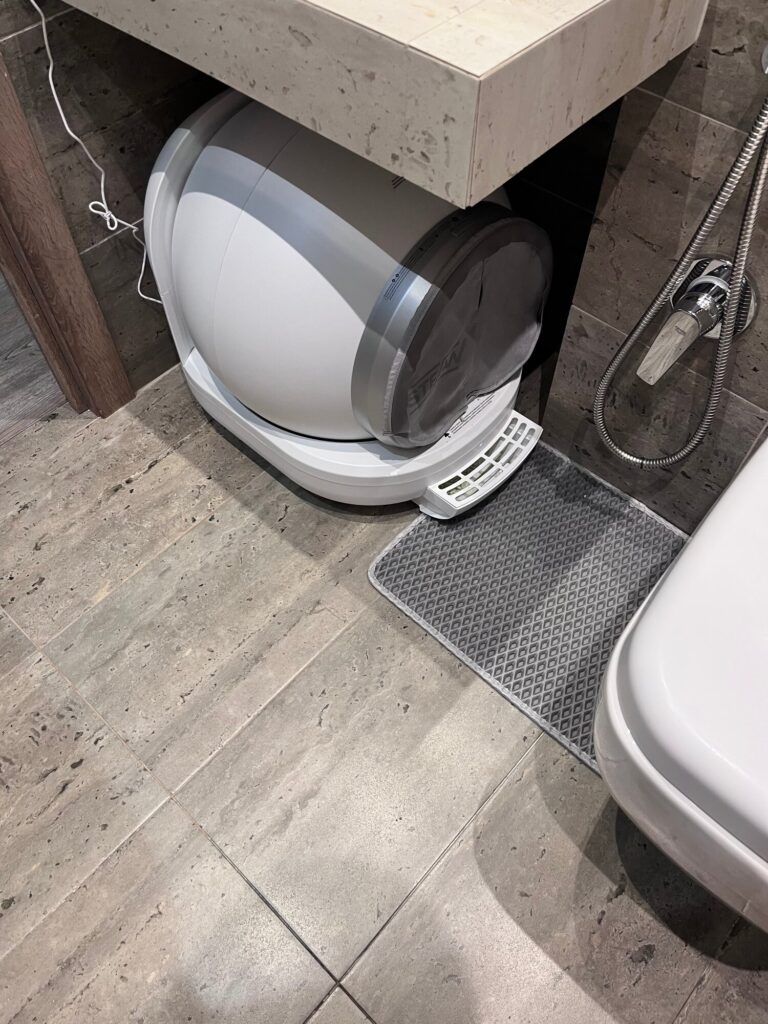 Фото умного лотка для питомцев Easy STEFAN BJ-LR68