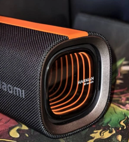Фото портативной колонки Xiaomi Sound Party