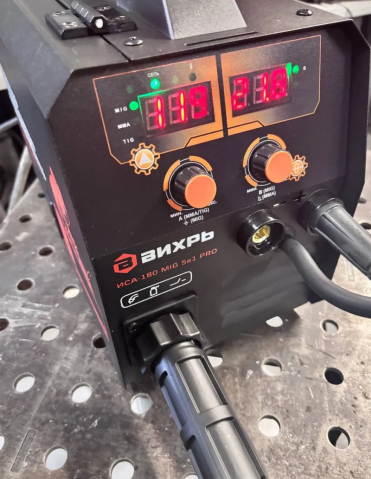 Фото сварочного полуавтомата Вихрь ИСА-180 MIG PRO