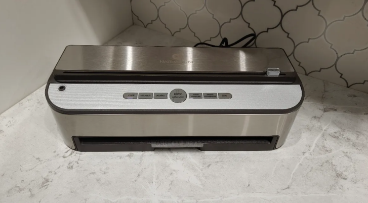 Фото вакуумного упаковщика NARRAZIONE VS6685J