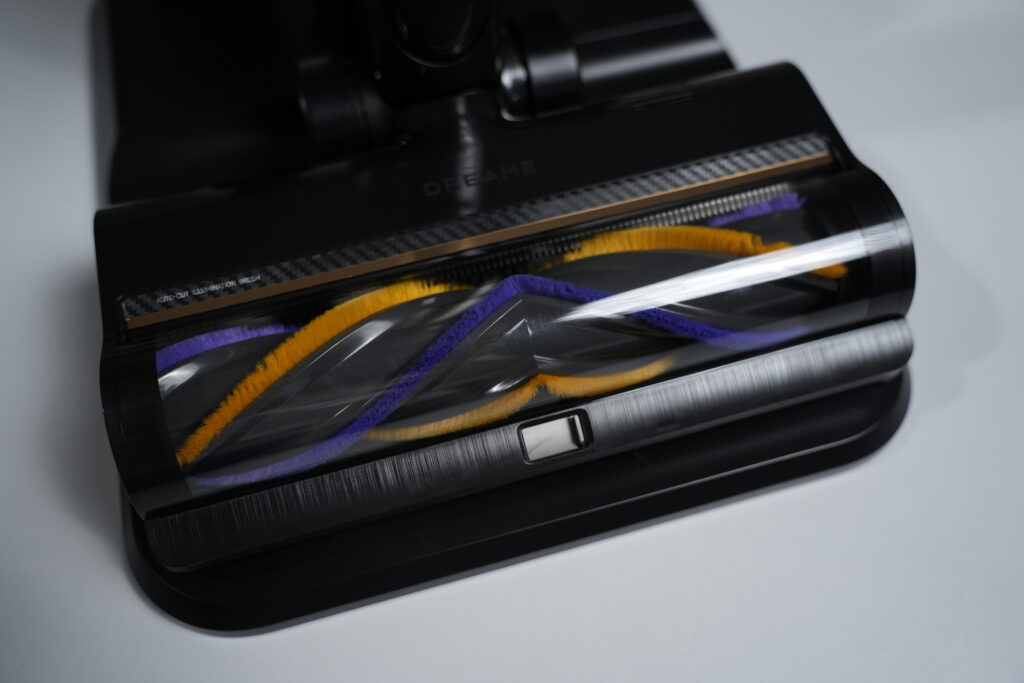 Фото вертикального пылесоса Dreame Z40 TangleCut Flex+