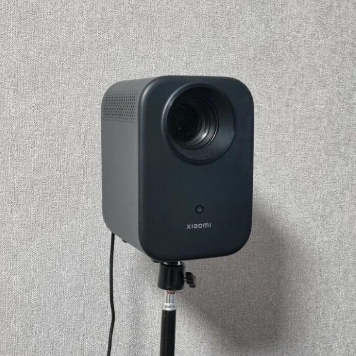 Фото проектора Xiaomi Smart Projector L1